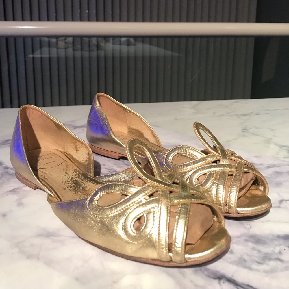 Roger Viviere Balmoral Gold Ballet Open Toe Slip on 37.5 / 7.5